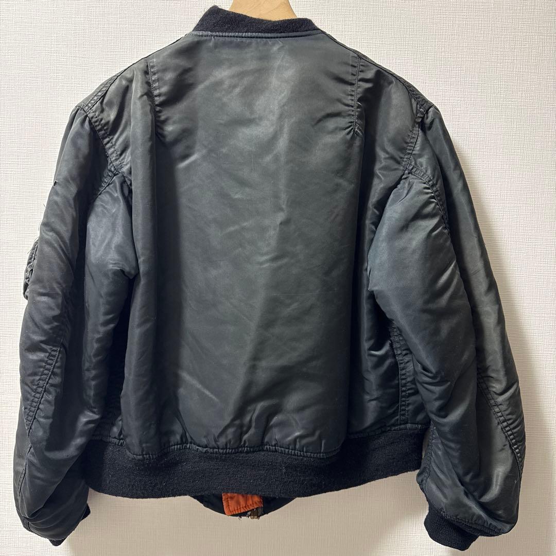 レアモデル　ALPHA 80s ma-1 oliveベースblackモデル