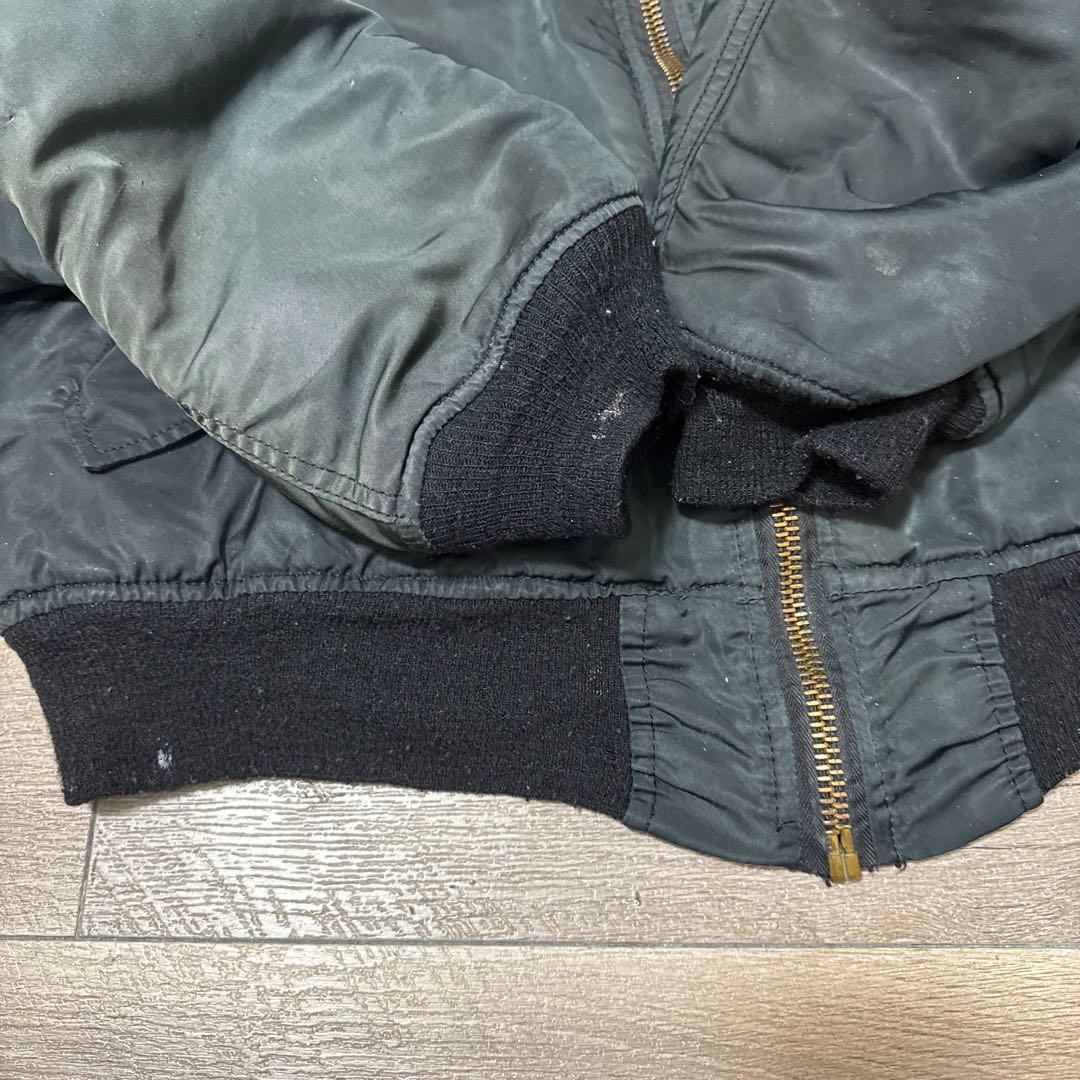 レアモデル　ALPHA 80s ma-1 oliveベースblackモデル