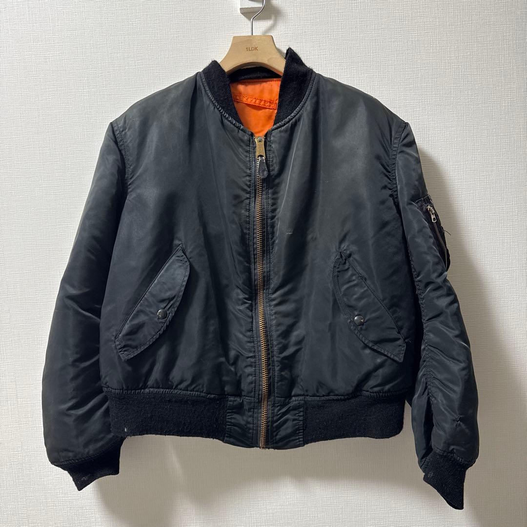 レアモデル　ALPHA 80s ma-1 oliveベースblackモデル