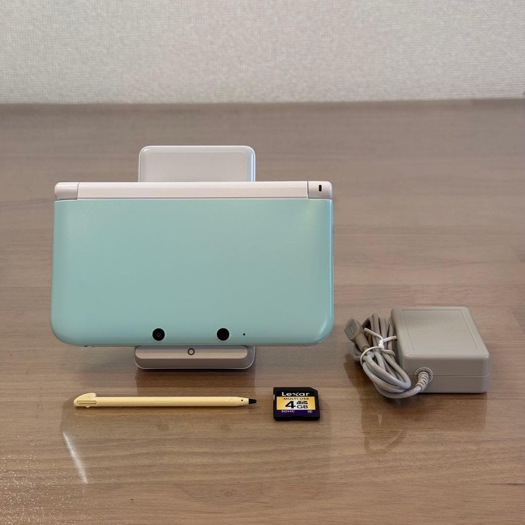7-058 ニンテンドー3DS LL ミント×ホワイト 箱付き
