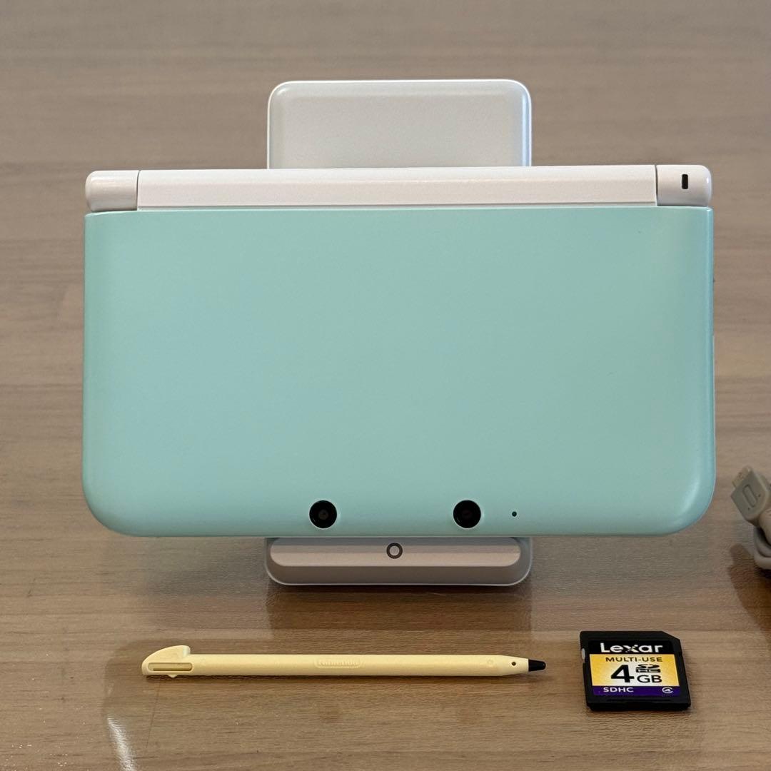 7-058 ニンテンドー3DS LL ミント×ホワイト 箱付き