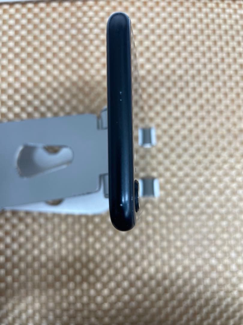 iPhone SE第3世代 64 GB ミッドナイトSIMフリー【9871】