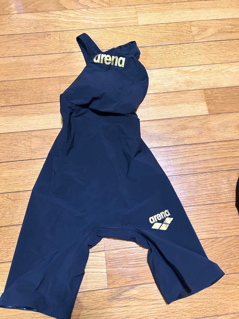 arena 試合用水着