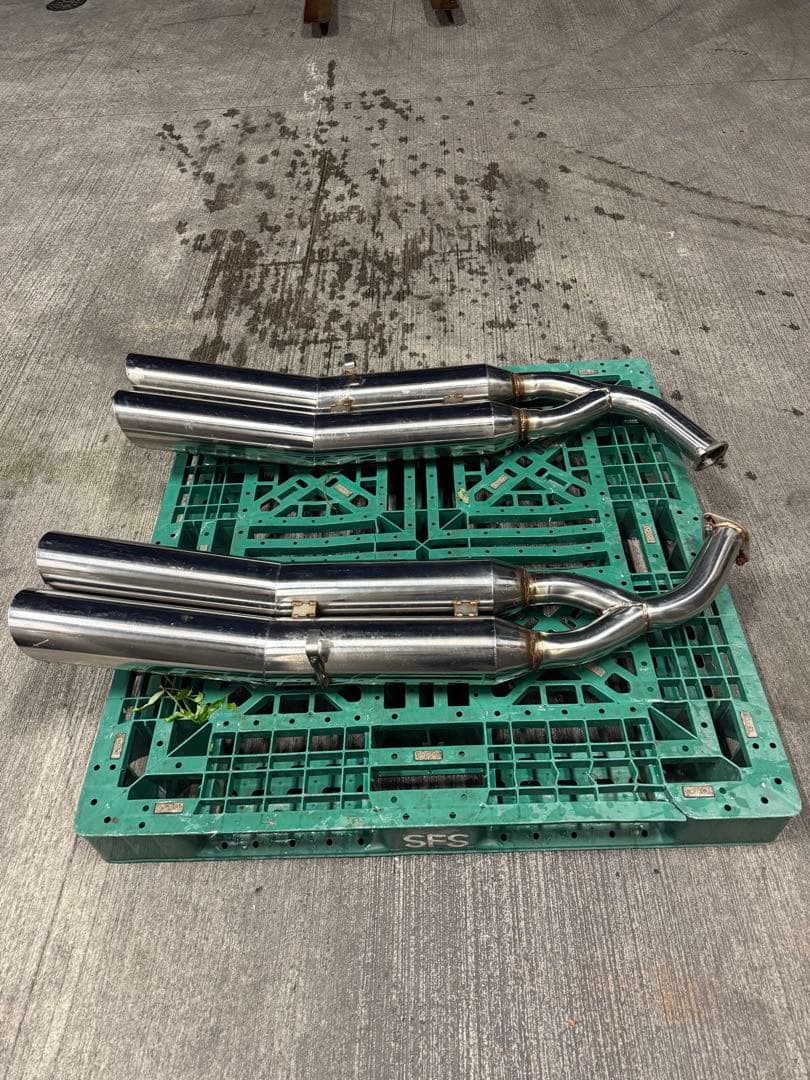 10セルシオ　直管マフラー