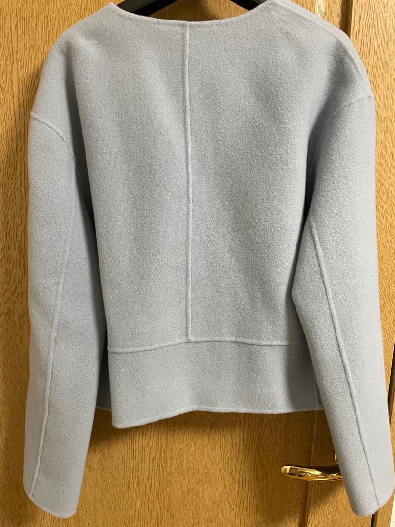 DoCLASSE カシミヤ混ウールリバー／ノーカラージャケット