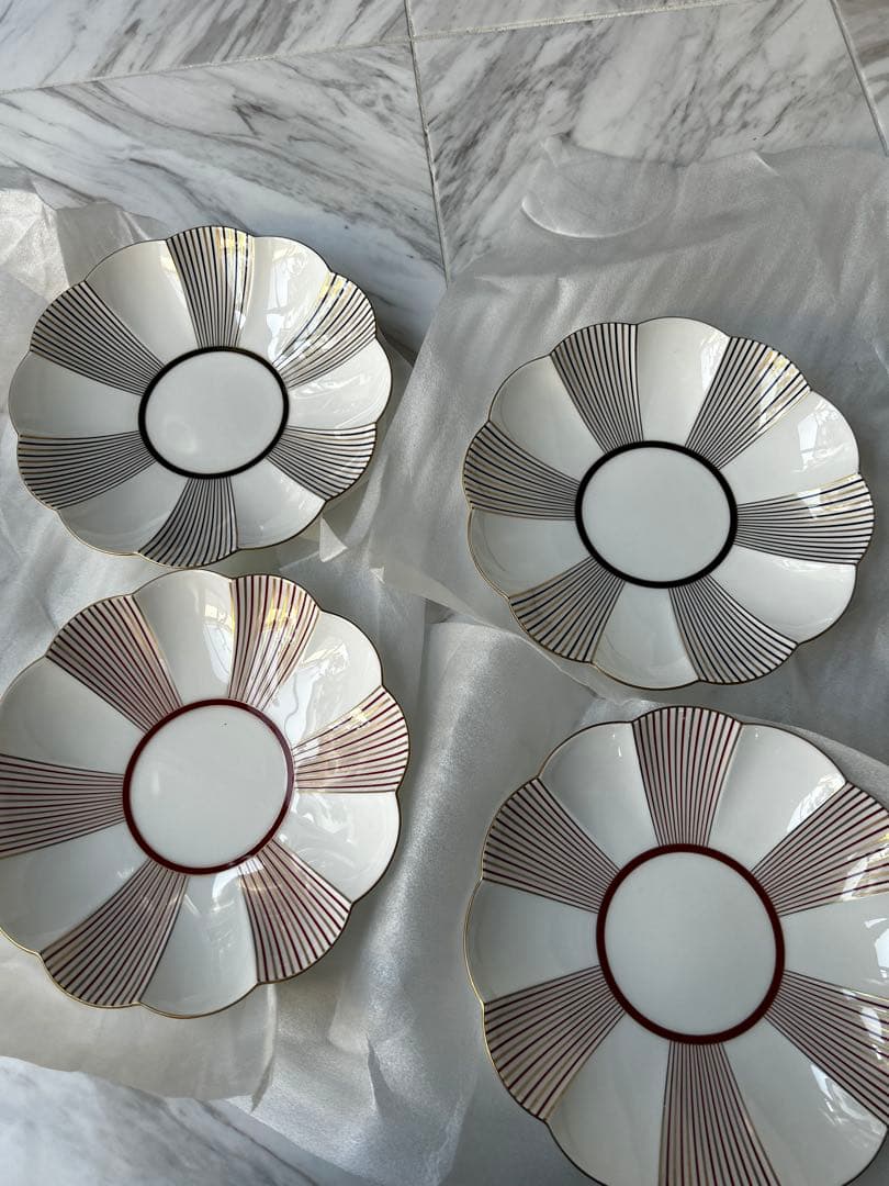 廃盤 入手困難 NIKKO 金沢コレクション 花びら 黒 赤 4枚