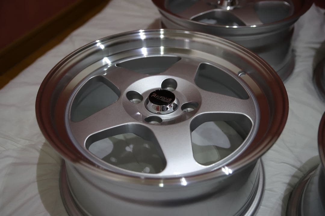 り*ー様 【新品】Rayone Racing 15インチ 7J+35 4H PC