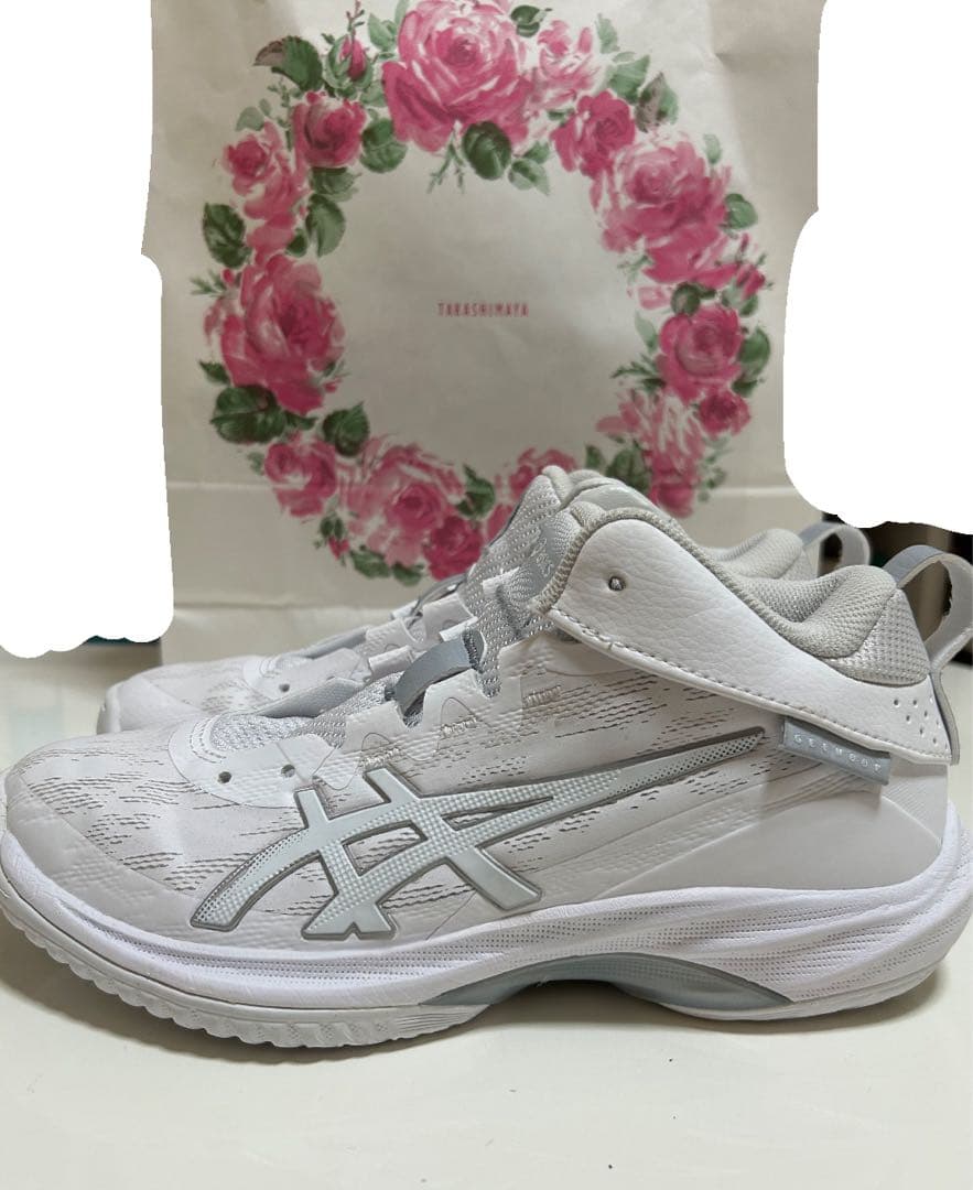 アシックス　GELHOOP V17 レディース23cm