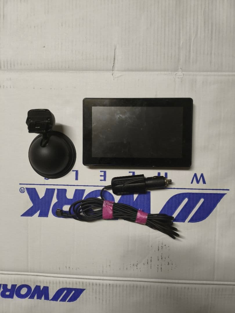 Yupilteru YPF7520 ポータブルナビ本体