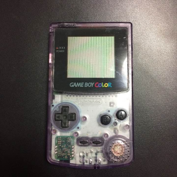 ゲームボーイカラー(パープル)とカセット