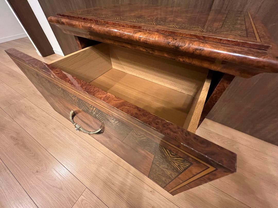 イタリア製　アンティーク輸入家具　2段チェスト