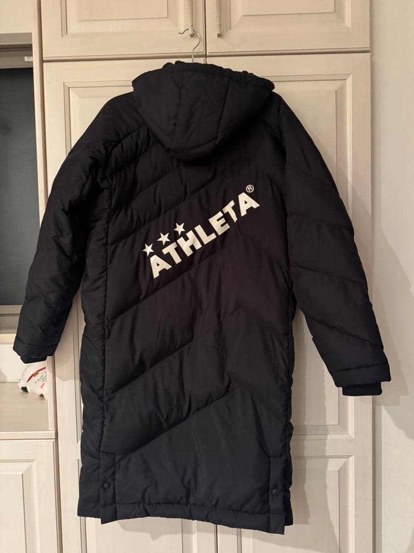 ATHLETA フード付き ブラック ベンチコート　160