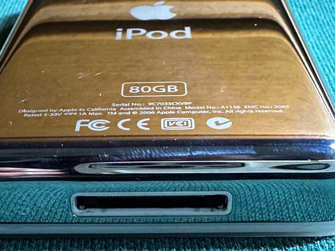 きれいなiPod Classic 5.5世代 MA448 80GB新品バッテリー