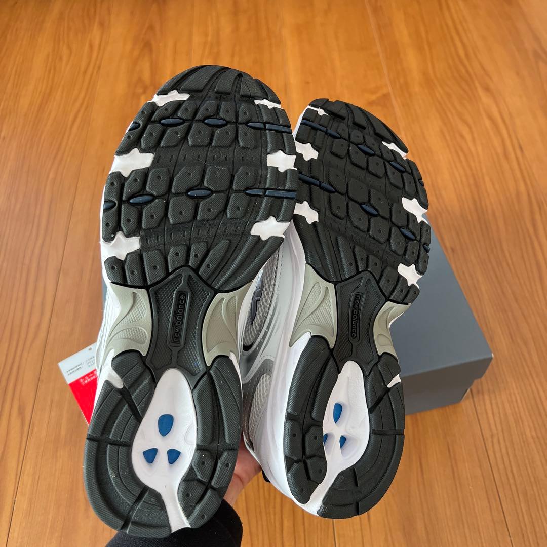 『ぷぅ』✨New Balance ✨MR530SG 6 US スニーカー