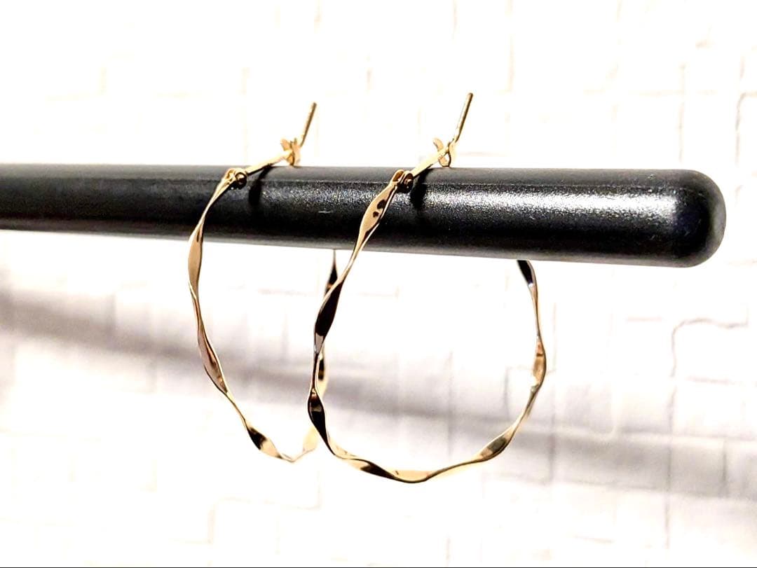 agete フープピアス K10