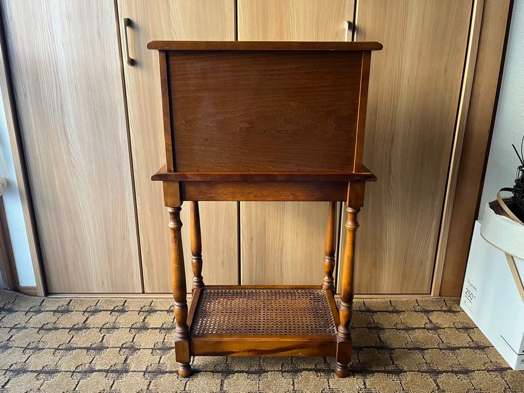 【カリモク】ライティングビューロー