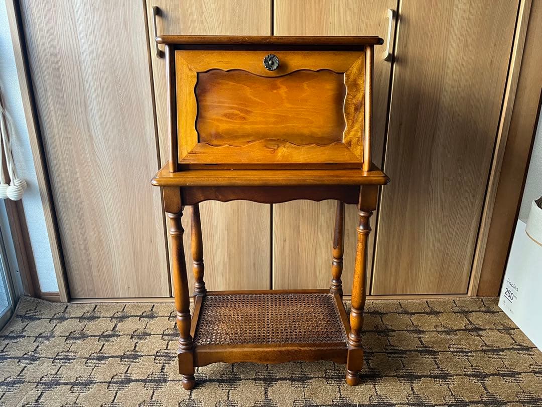 【カリモク】ライティングビューロー