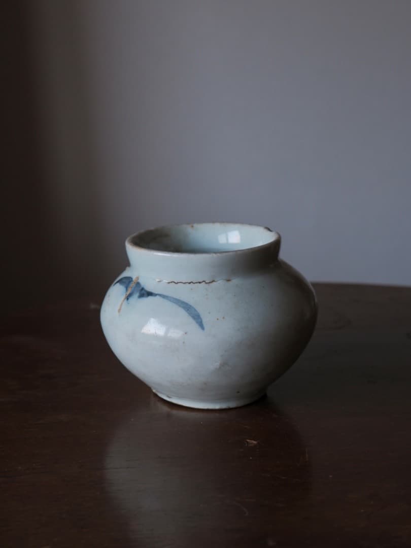 朝鮮美術　李朝白磁染付壺　李朝壷　李朝染付壺　華道具　朝鮮古陶　Q1900