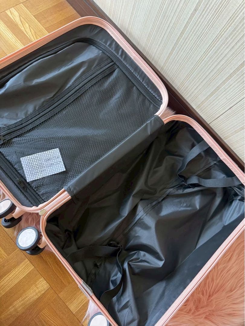 ALEXIA STAM●新品●ノベルティ・キャリー