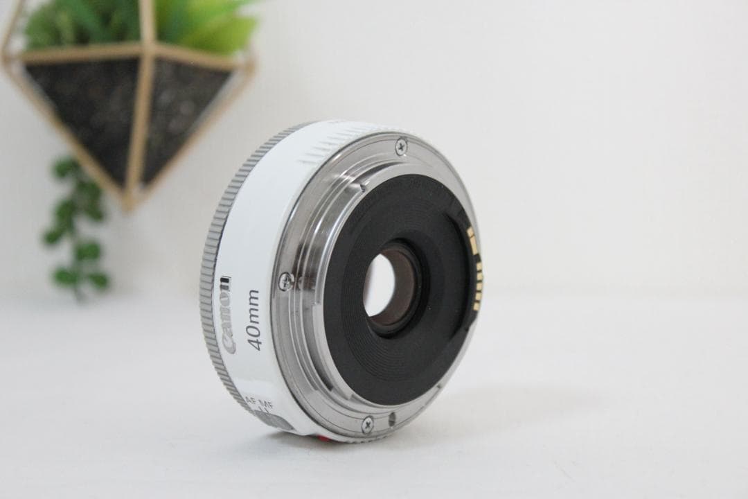 美品✨ Canon EF 40mm F2.8 STM ホワイト