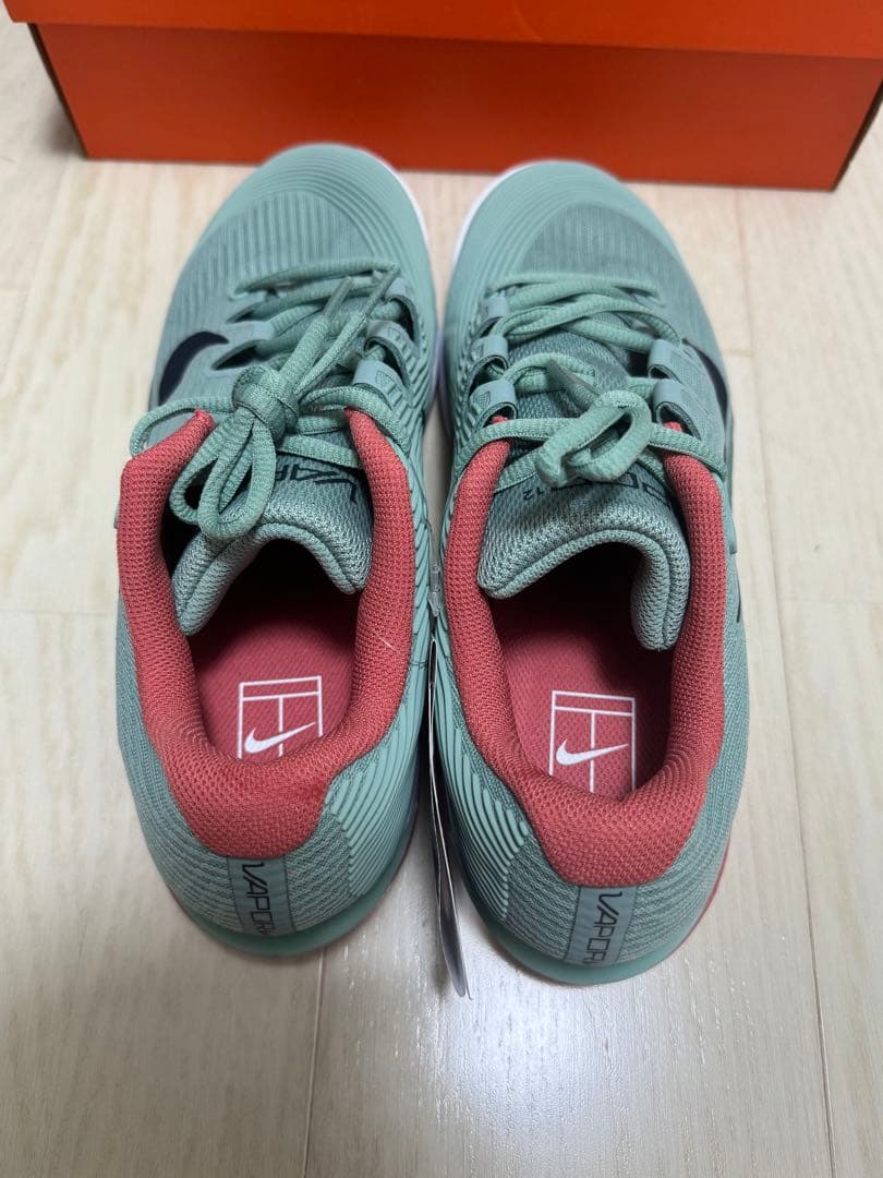 【新品未使用】ナイキコート ZOOM VAPOR 12 HC