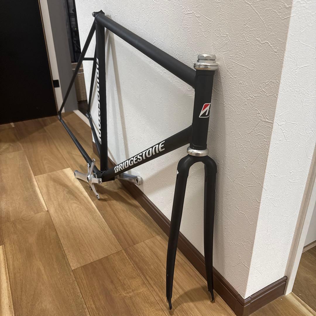 BRIDGESTONE ピストフレーム ブラック