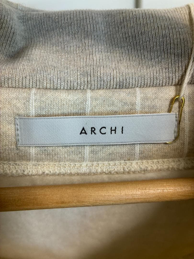 【タグ付き】ARCHI アーキ　裏起毛スウェット