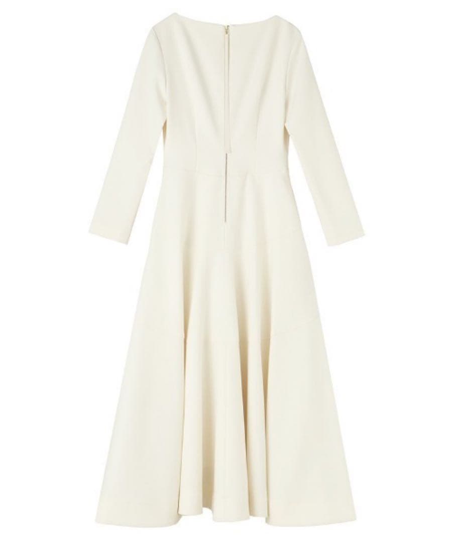 新品未使用タグ付き⭐︎JENNEフレア美ラインワンピース