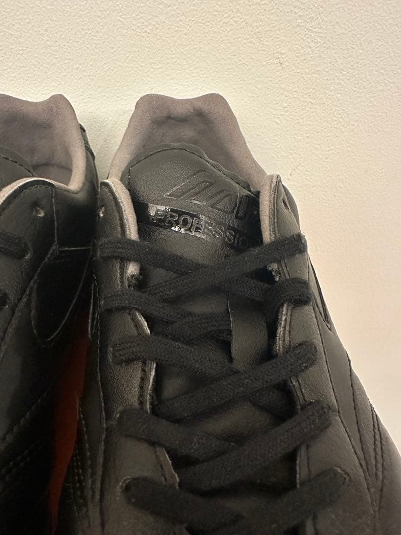 超お買い得！ミズノ モレリア サラ エリート TF 24.5 未使用に近い