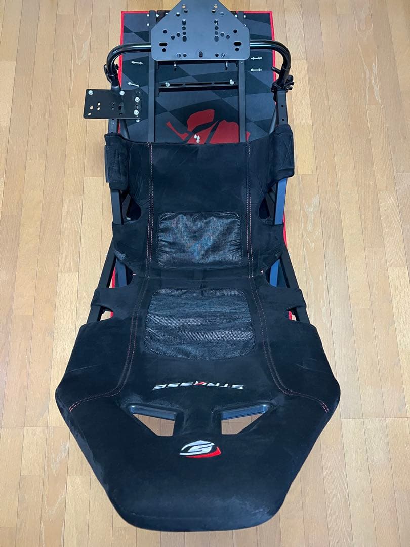 STRASSE AVANTI レーシングコックピット　本体