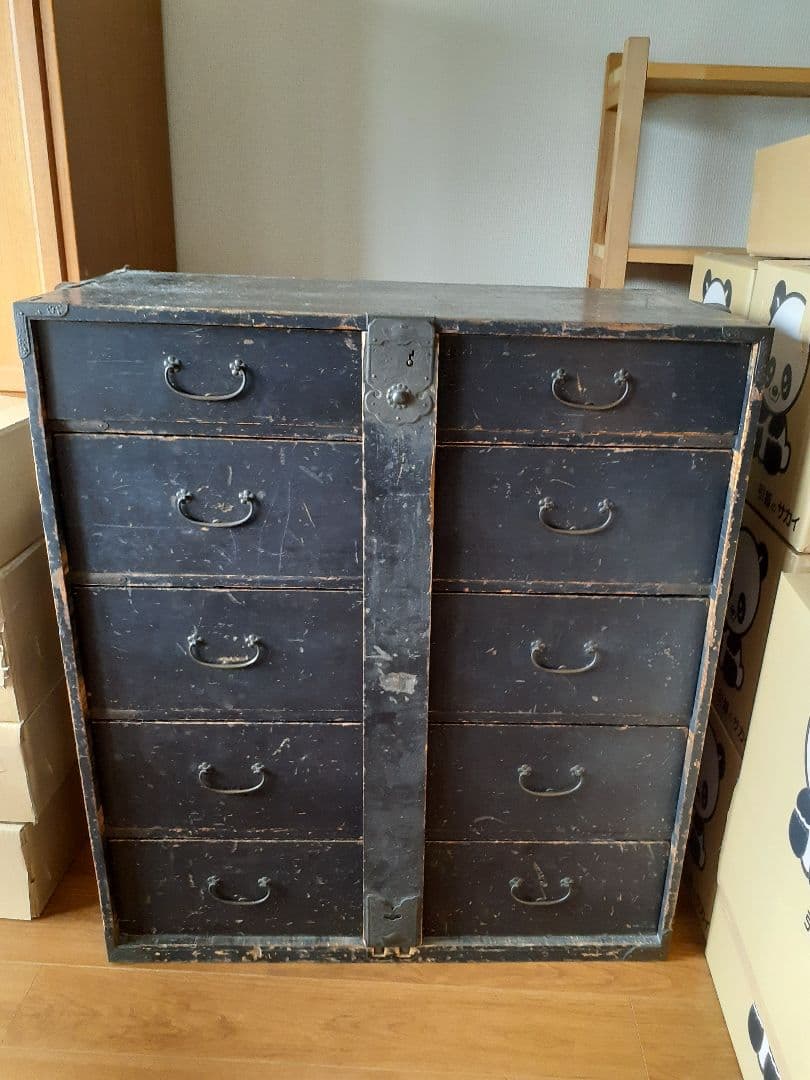 アンティーク　古家具　趣きのある箪笥