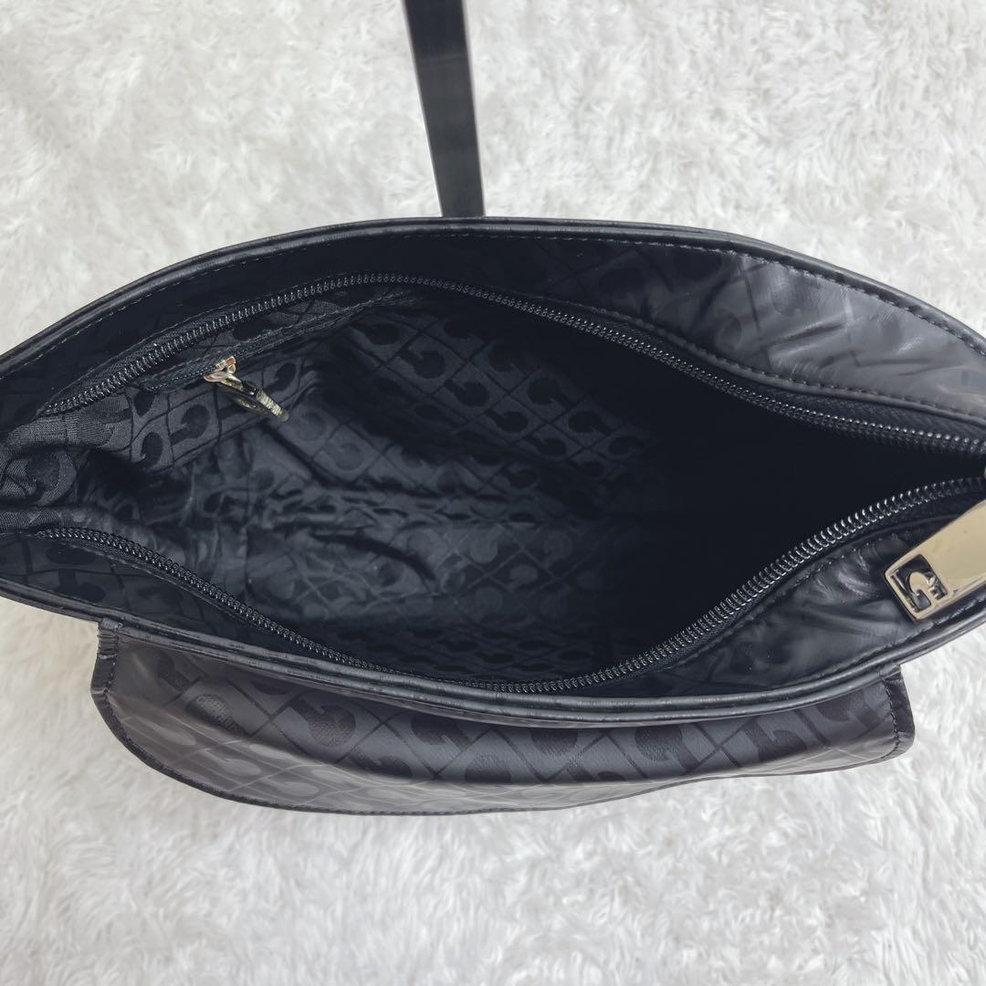 未使用級✨GHERARDINI ワンショルダーバッグ ナイロン ブラック 総柄