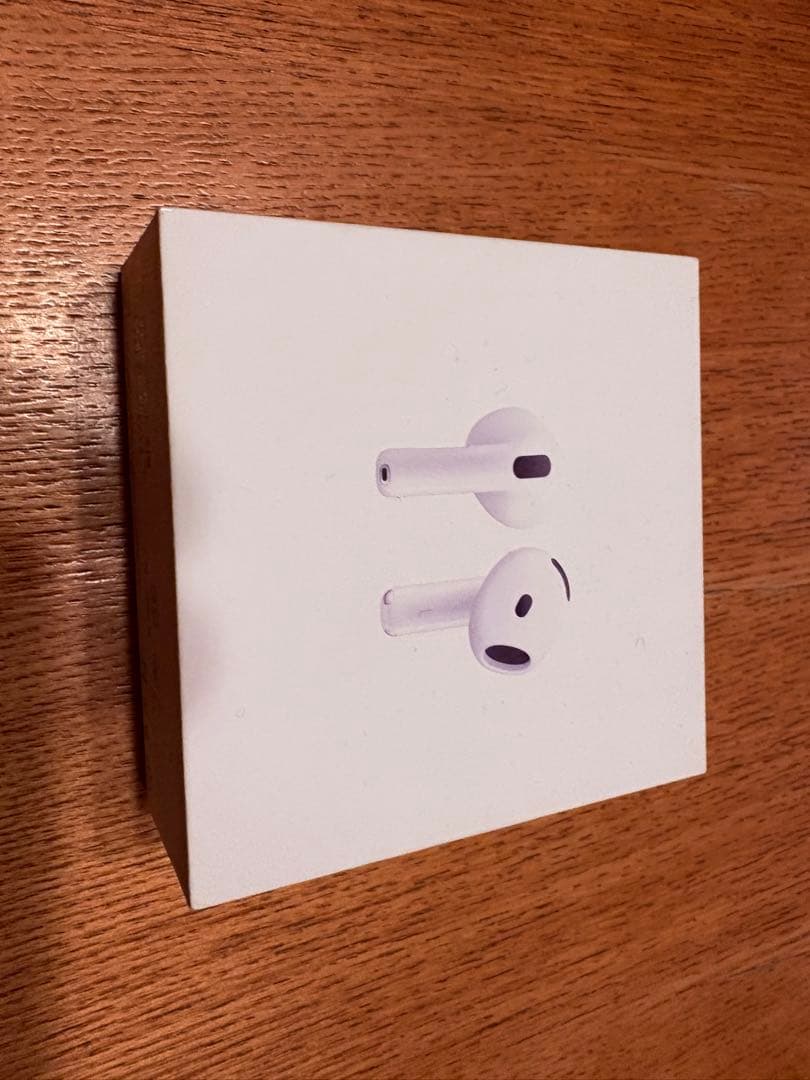 イヤホン Airpods 4
