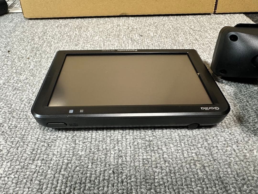 Panasonic Gorilla ポータブルカーナビ CN-G520D