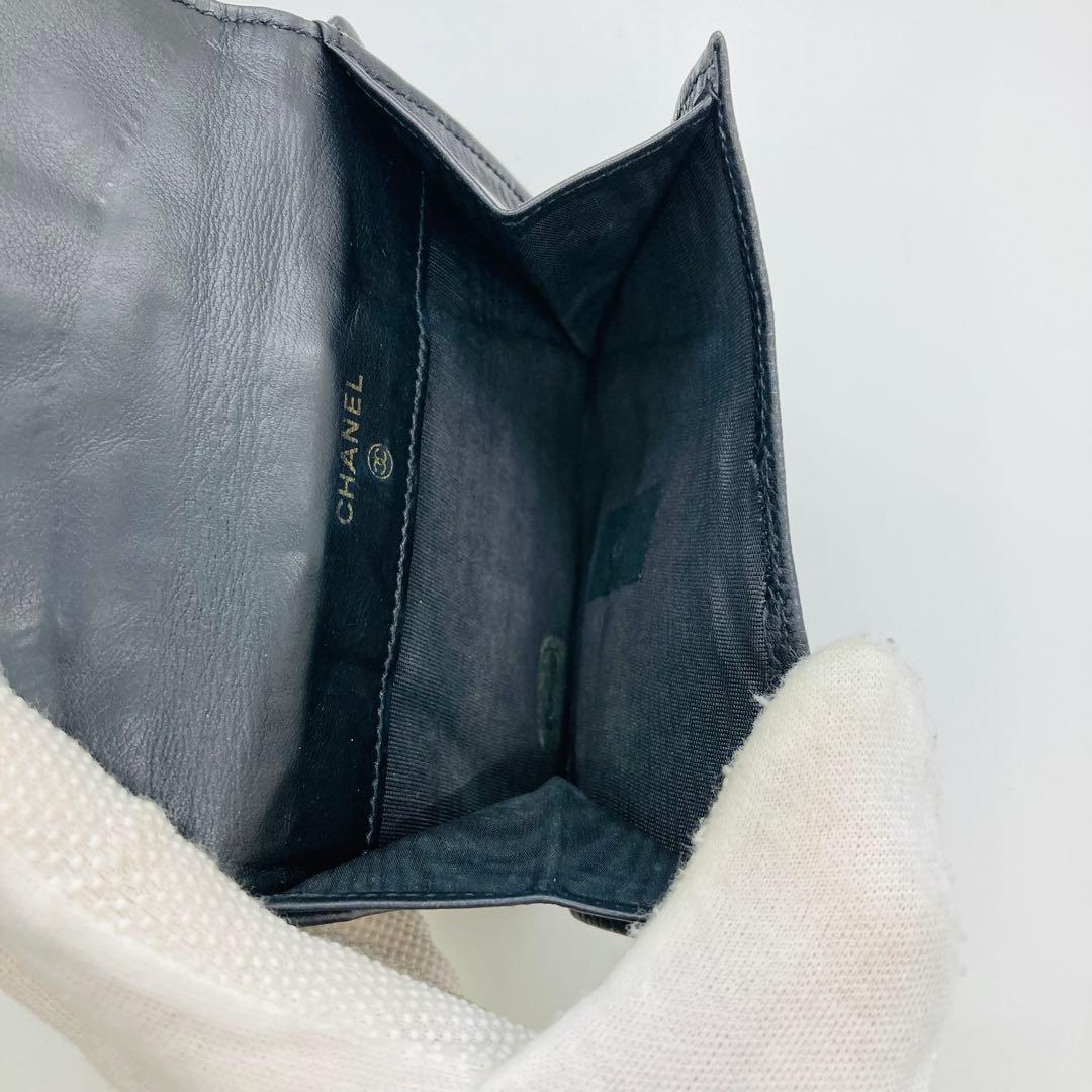 CHANEL シャネル 二つ折り財布 黒 レザー キャビアスキン A466