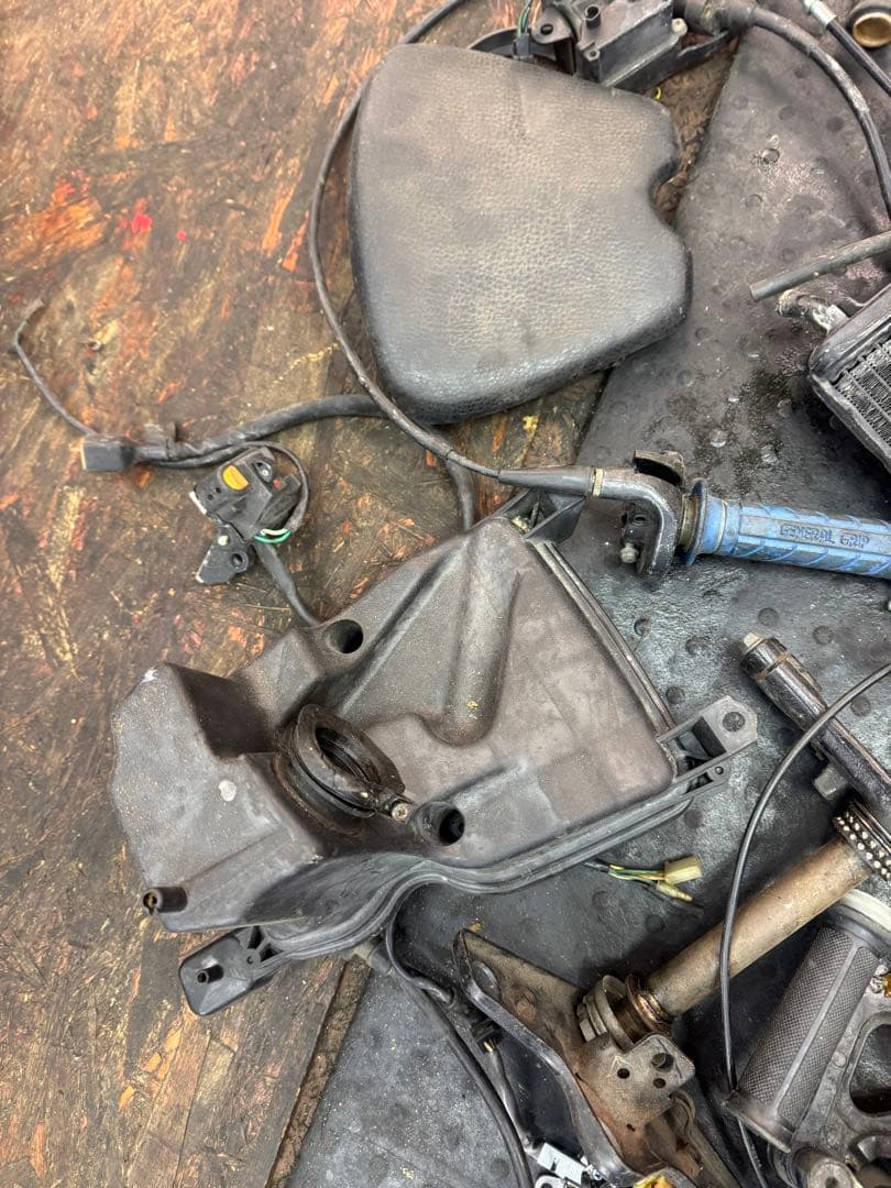 NSR50 系統の部品　AC10系統　ガレージ整理　断捨離　画像の物　全部　処分