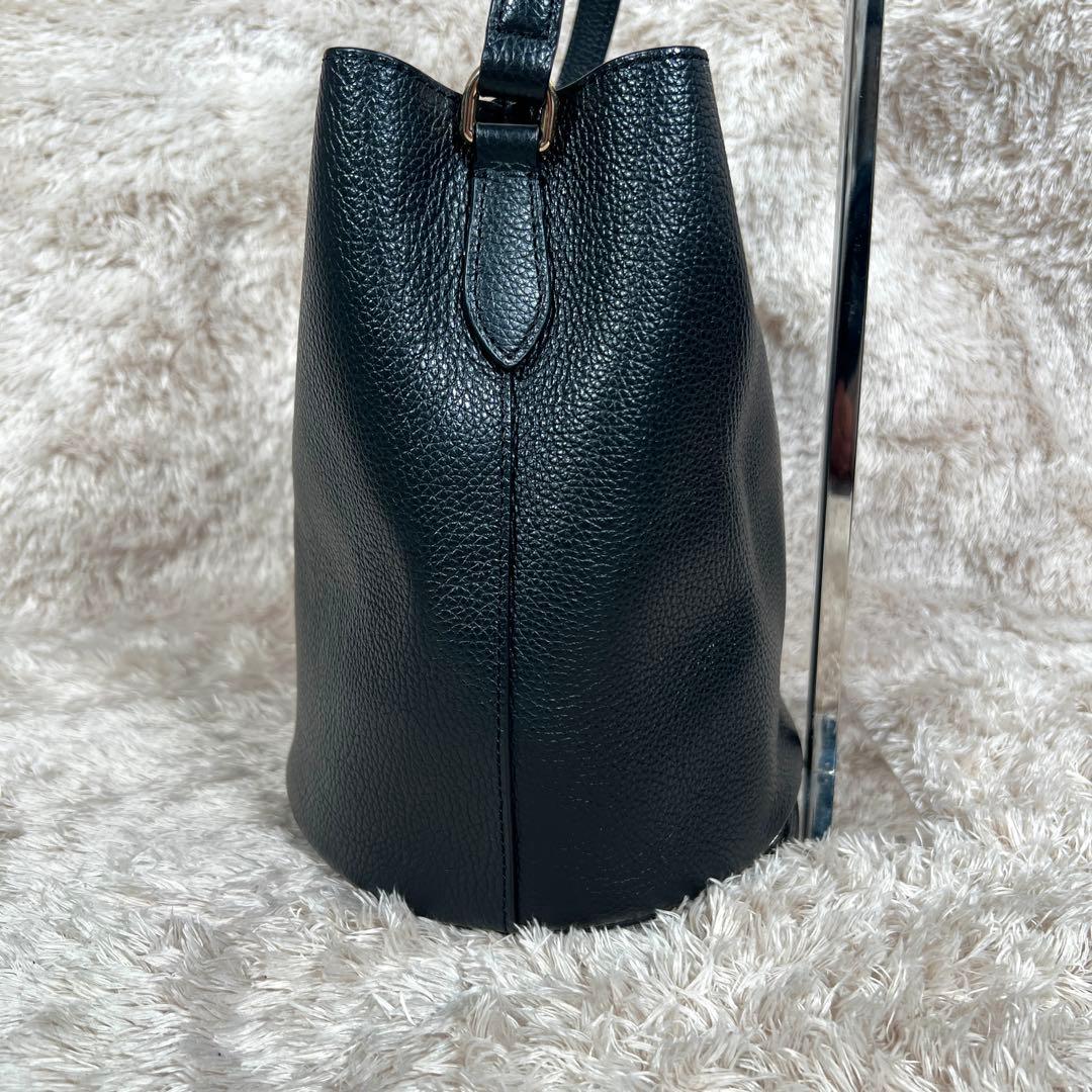 フルラ ダナエ レザー 黒 2way ショルダーバッグ ターンロック