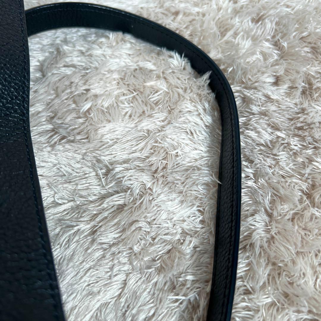 フルラ ダナエ レザー 黒 2way ショルダーバッグ ターンロック