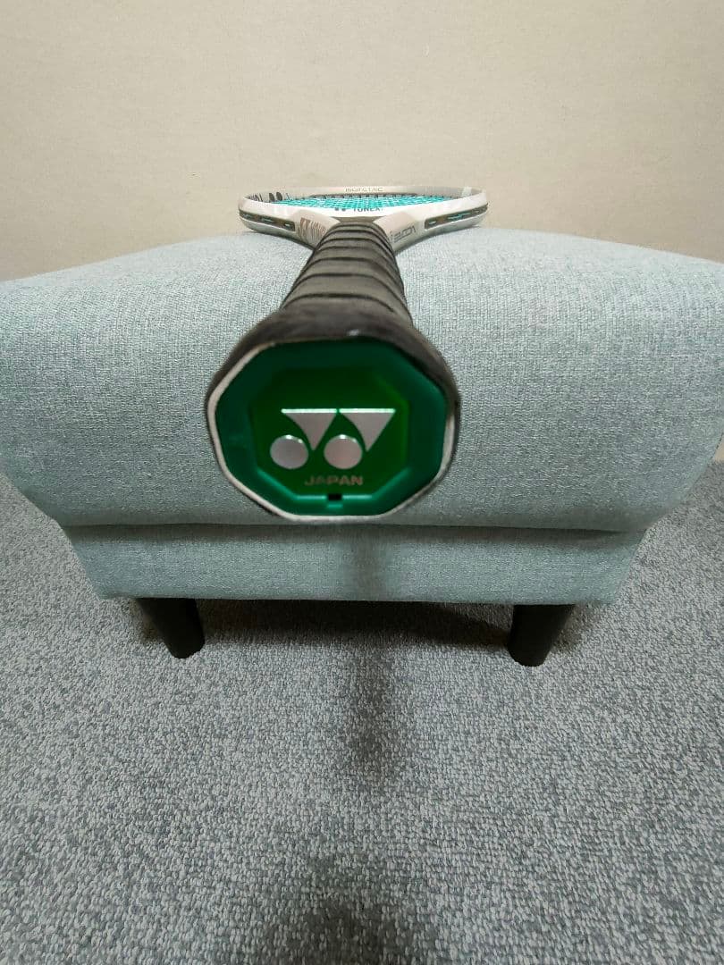 使用品　2024年 ヨネックスVコア100L 白 G2