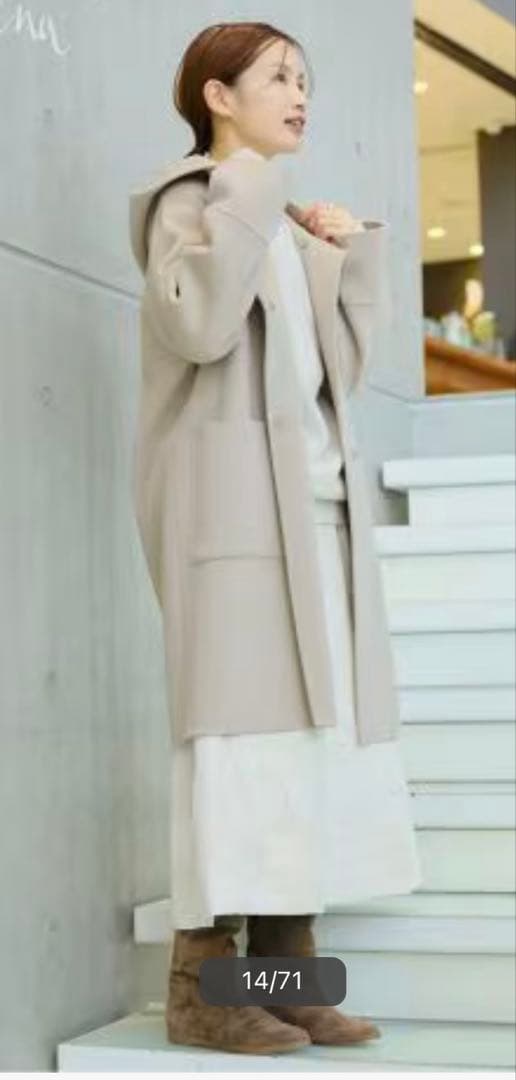 IENAスーパー160ダブルフェイス フードコート新品タグ付き　最後の一枚です。