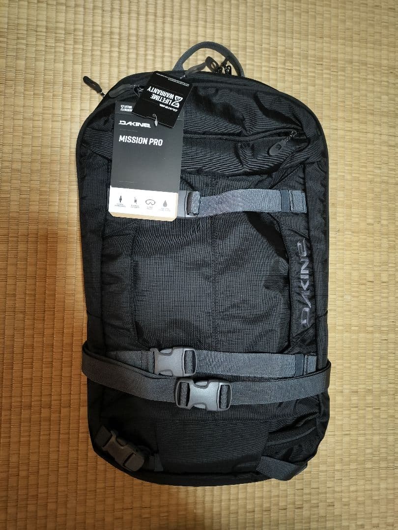 p*q様 DAKINE MISSION PRO スノボ バッグ 18Lバックカン