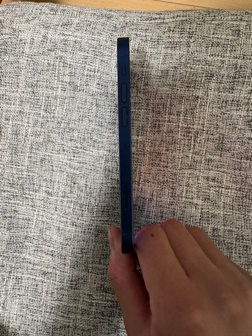 Apple iPhone 12 本体 青　ブルー