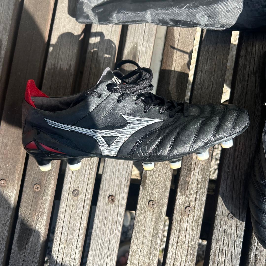 Mizuno Morelia サッカーシューズ ブラック/レッド