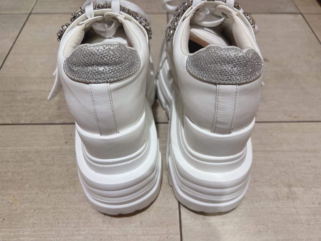 michellMacaron ボリュームソールビジューベルトスニーカー