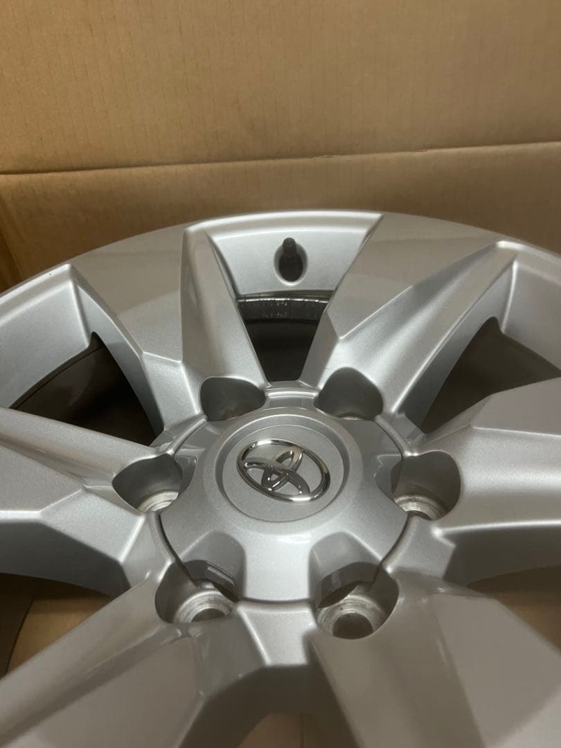 トヨタ　プラド　純正ホイール　17インチ