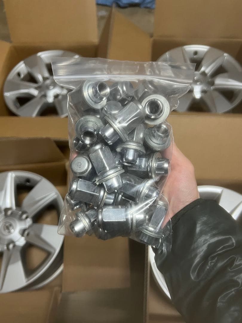 トヨタ　プラド　純正ホイール　17インチ