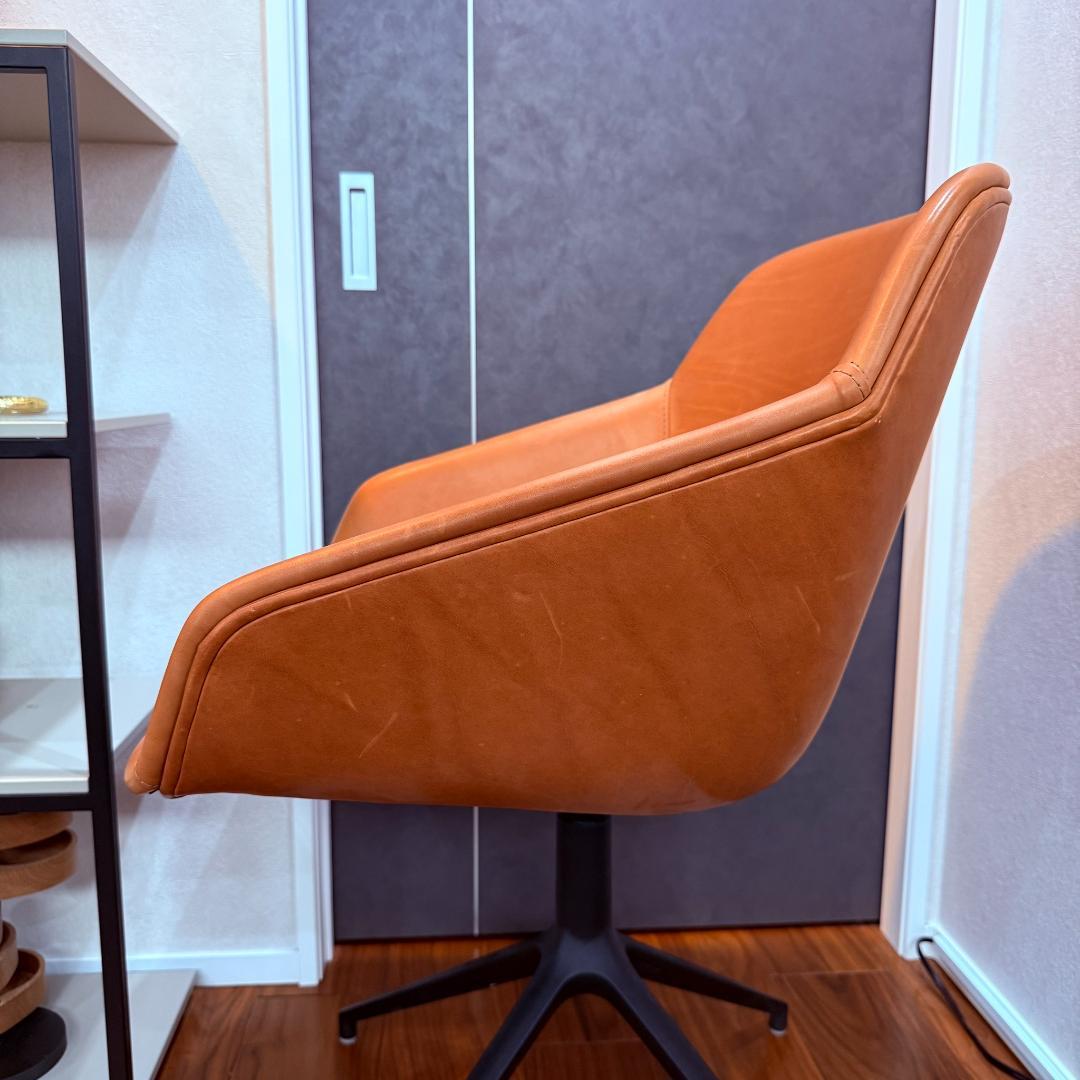 BoConcept ボーコンセプト ADELAIDE 回転式チェア レザー