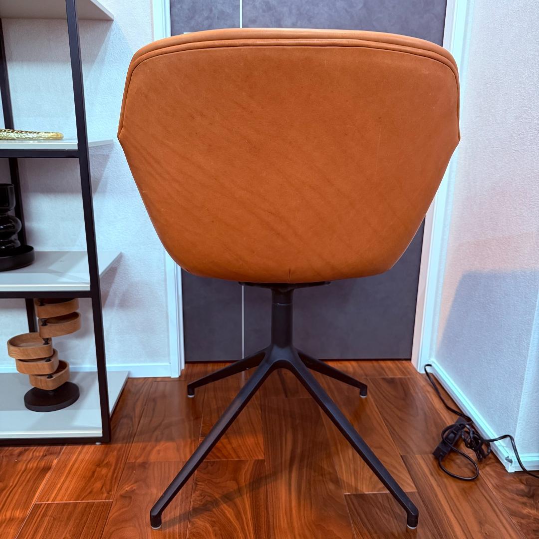 BoConcept ボーコンセプト ADELAIDE 回転式チェア レザー
