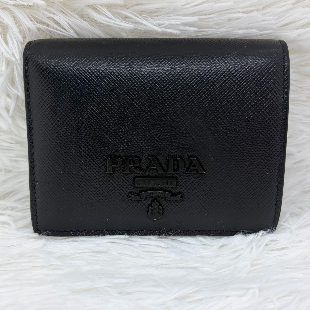 美品✨ プラダ 折り財布 シャイン サフィアーノ レザー オールブラック