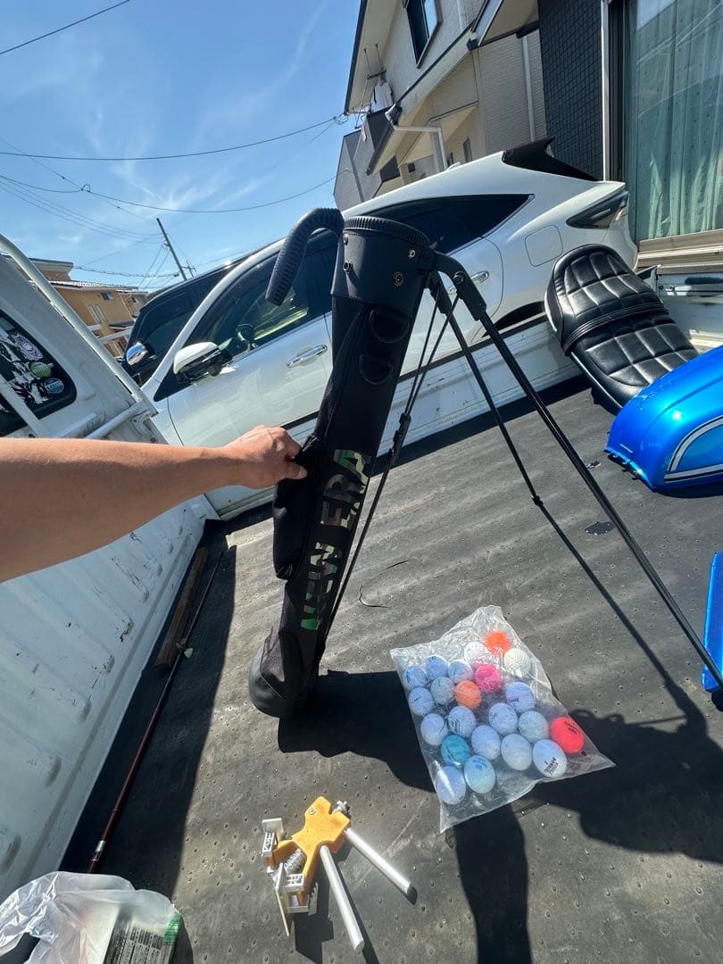 スタンド式キャディバッグ 黒 ゴルフボール付き